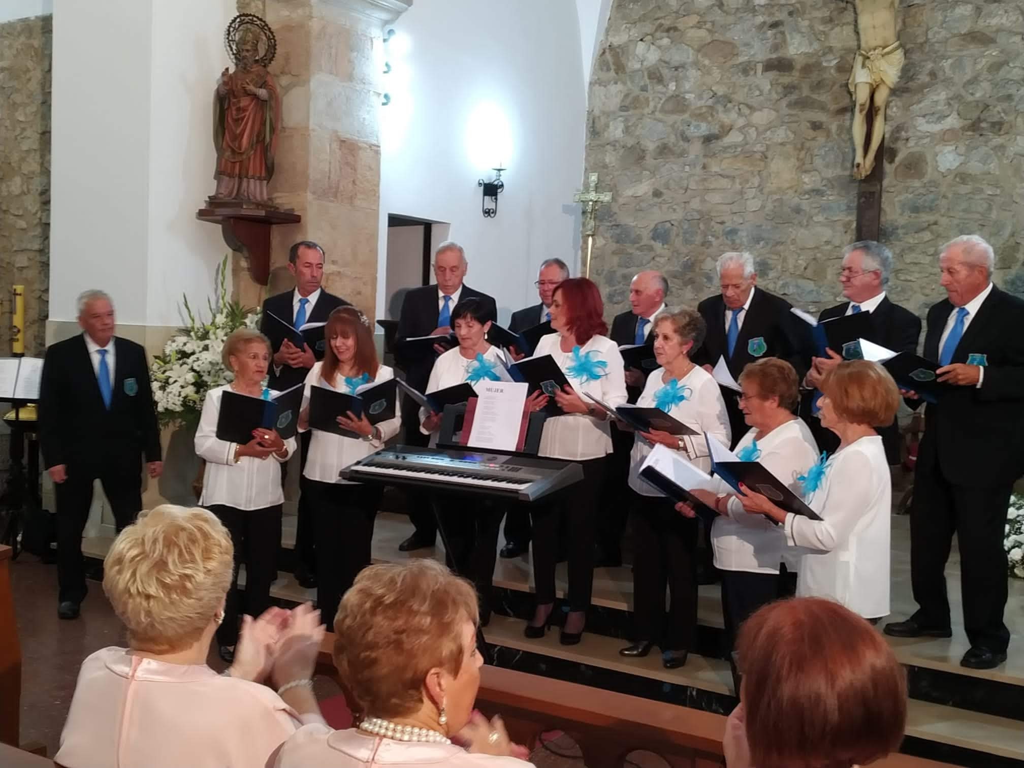 CORAL SANTA MARÍA DE LIERES